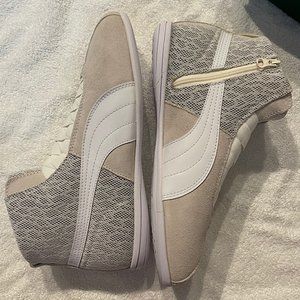 PUMA Women's Eskiva Mid Textured Whisper White Sne